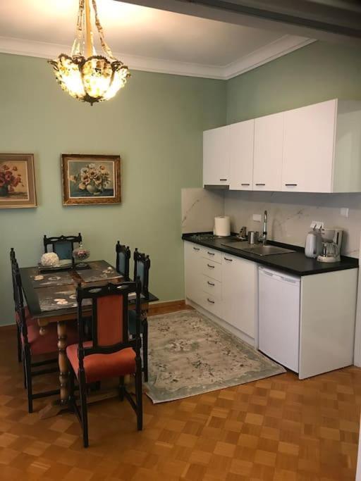 Sweet Premium Living *